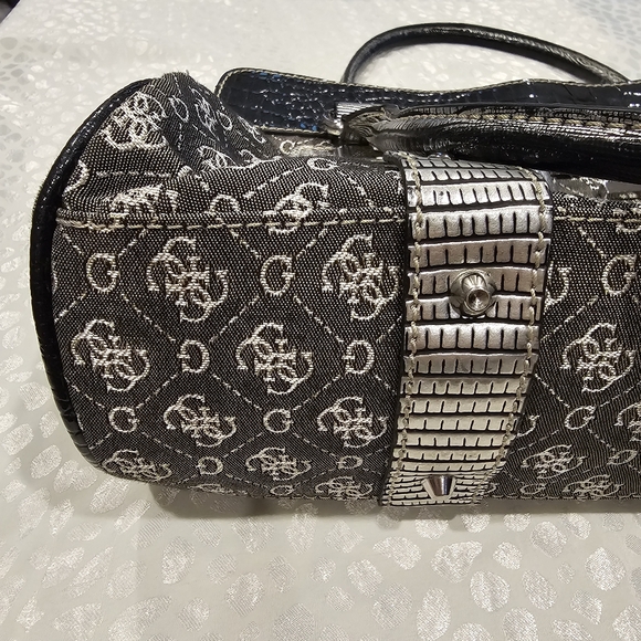 Vintage Guess Handbag - Gray and Silver - VGUC - Monogram - Picture 5 of 15